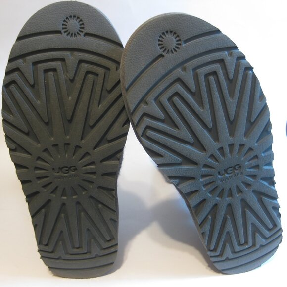 NWOT Sz 8 Ugg Women's Classic Cardy Knit Winter Boots Grey - Picture 12 of 16